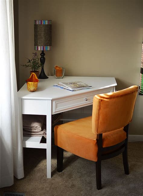 corner desks for small spaces|Small Corner Desk .